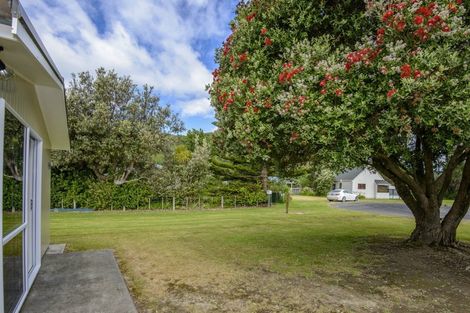 Photo of property in 5 Pipi Crescent, Mahia, 4198