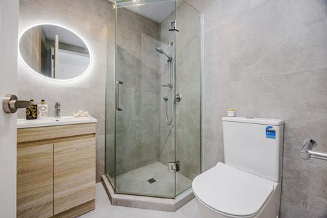 Photo of property in 7/66 Bruce Road, Glenfield, Auckland, 0629