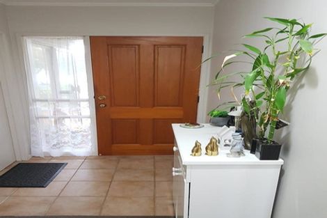 Photo of property in 27 Juniper Road, Sunnynook, Auckland, 0620