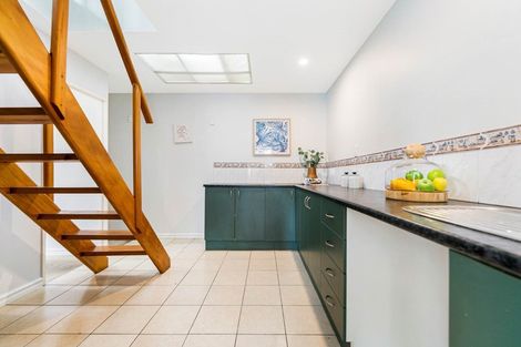 Photo of property in 48 Lambeth Road, Mount Eden, Auckland, 1041