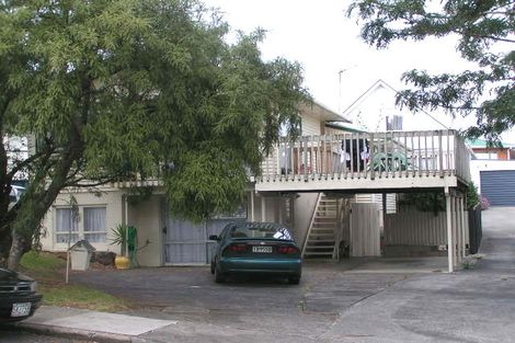 Photo of property in 1/91 Bond Crescent, Forrest Hill, Auckland, 0620