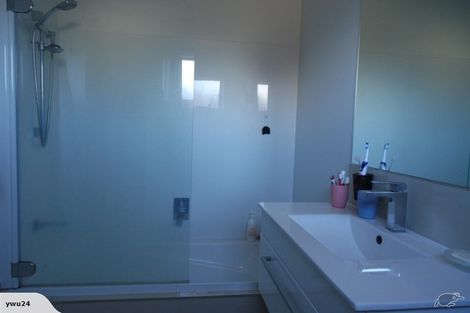 Photo of property in 129 Warren Crescent, Hillmorton, Christchurch, 8025