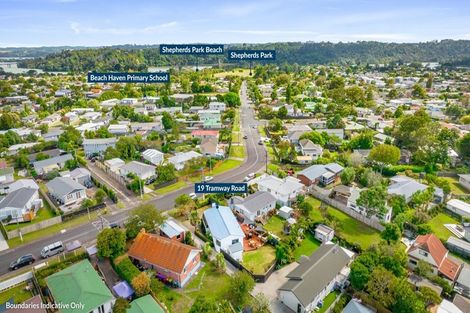 Photo of property in 1/19 Tramway Road, Beach Haven, Auckland, 0626