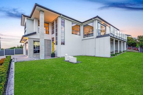 Photo of property in 32 Manhattan Rise, Orewa, 0931