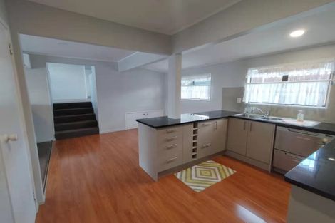 Photo of property in 4 Clunie Place, Highland Park, Auckland, 2010