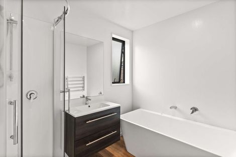 Photo of property in 12 Fairbairn Close, Halswell, Christchurch, 8025