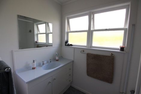 Photo of property in 7 Aeroview Drive, Beach Haven, Auckland, 0626