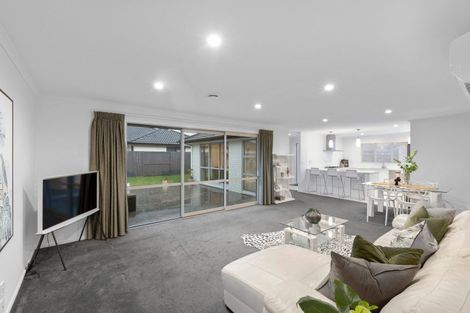 Photo of property in 33 Batten Drive, Flagstaff, Hamilton, 3210