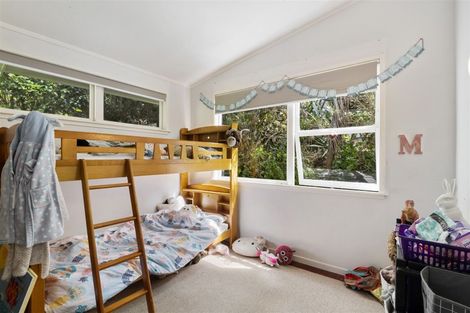 Photo of property in 62 Braemar Road, Castor Bay, Auckland, 0620