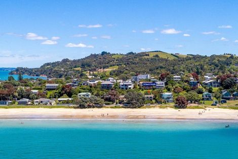 Photo of property in 16 Beach Parade, Oneroa, Waiheke Island, 1081