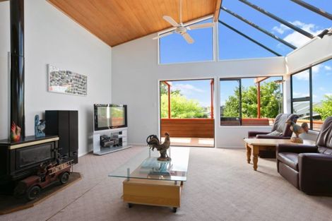 Photo of property in 23 Ellangowan Road, Waiake, Auckland, 0630