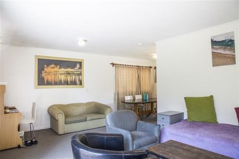 Photo of property in 58 Easton Park Parade, Glenfield, Auckland, 0629