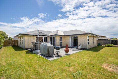 Photo of property in 8 Kitakita Grove, Motueka, 7120