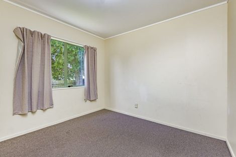 Photo of property in 4/8 Eulogy Place, Randwick Park, Auckland, 2105