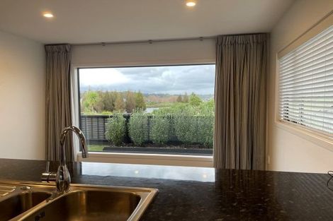 Photo of property in 1 Fender Close, Pyes Pa, Tauranga, 3112