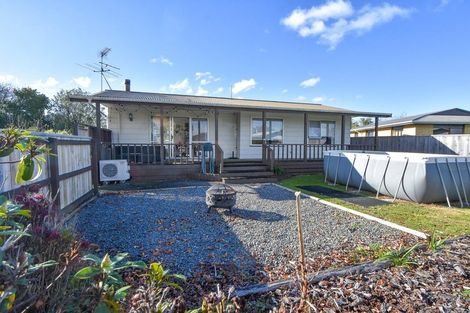Photo of property in 22 Fisher Place, Carterton, 5713