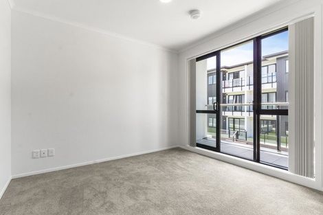 Photo of property in 9/130 Stancombe Road, Flat Bush, Auckland, 2016