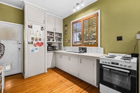 Photo of property in 114 Mayfair Avenue, Mayfair, Hastings, 4122