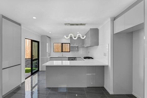 Photo of property in 12b Mcleod Road, Weymouth, Auckland, 2103