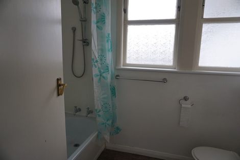 Photo of property in 52 Lipscombe Crescent, Havelock North, 4130