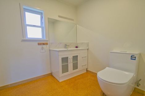 Photo of property in 20a Coronation Street, Belmont, Auckland, 0622