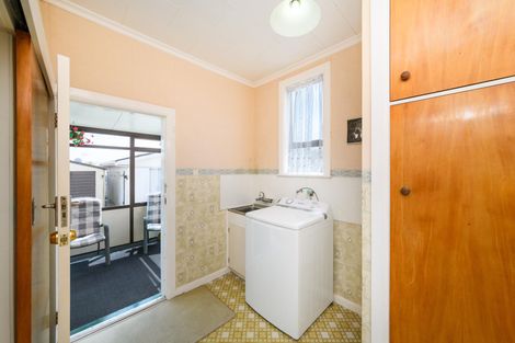Photo of property in 25 Puriri Terrace, Roslyn, Palmerston North, 4414
