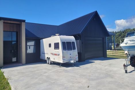 Photo of property in 7 Ribbonwood Lane, Kinloch, Taupo, 3377