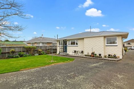 Photo of property in 12 Glenora Place, Hornby, Christchurch, 8042