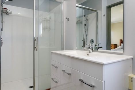 Photo of property in 2 Newberry Place, Richmond Heights, Taupo, 3330