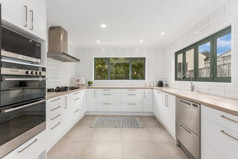 Photo of property in 12 Bowsprit Way, Whitby, Porirua, 5024