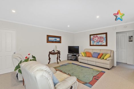 Photo of property in 49 Woodland Mews, Wainuiomata, Lower Hutt, 5014