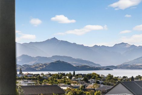 Photo of property in 8 Landsborough Lane, Wanaka, 9305