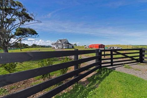 Photo of property in 10b Higham Road, South Head, 0874