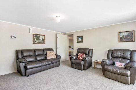 Photo of property in 32 Glamorgan Drive, Torbay, Auckland, 0630