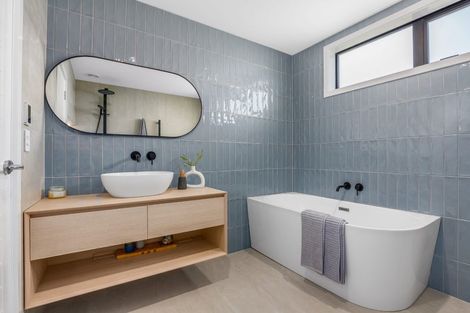 Photo of property in 11 Lauderdale Road, Papakowhai, Porirua, 5024