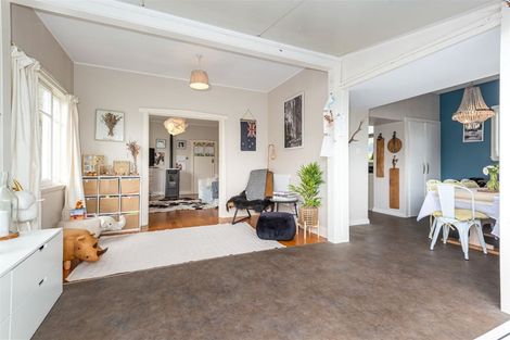 Photo of property in 31 Flavell Street, Heathcote Valley, Christchurch, 8022