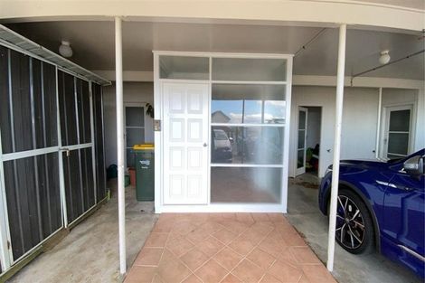 Photo of property in 3/104 Sylvan Avenue, Northcote, Auckland, 0627