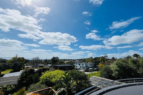Photo of property in 21 Bleakhouse Road, Howick, Auckland, 2014