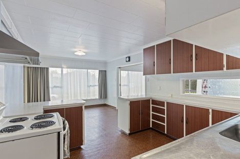 Photo of property in 61 Cracroft Street, Waitara, 4320