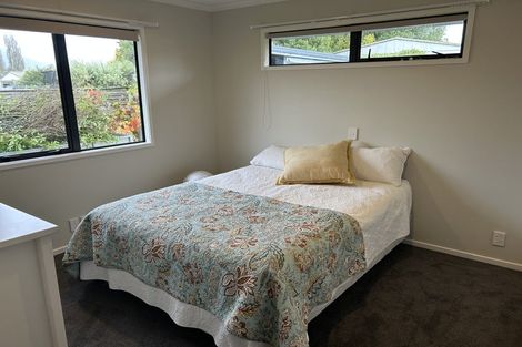 Photo of property in 14 Lakemere Way, Kinloch, Taupo, 3377