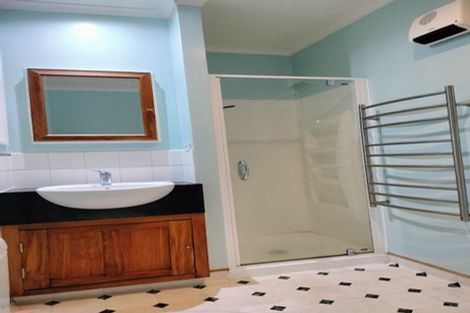 Photo of property in 57 Bedford Street, Northland, Wellington, 6012