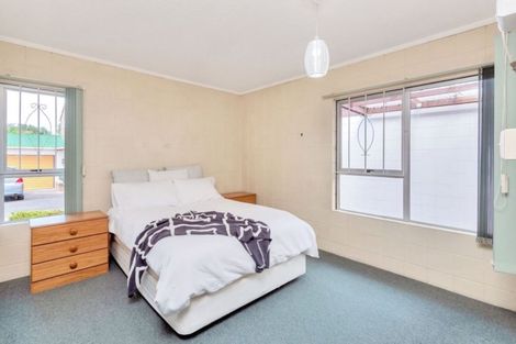 Photo of property in 1/18 Matuhi Rise, Henderson, Auckland, 0612