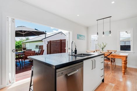 Photo of property in 6 William Street, Kensington, Whangarei, 0112