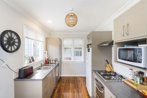 Photo of property in 46 Moheke Avenue, Roslyn, Palmerston North, 4414