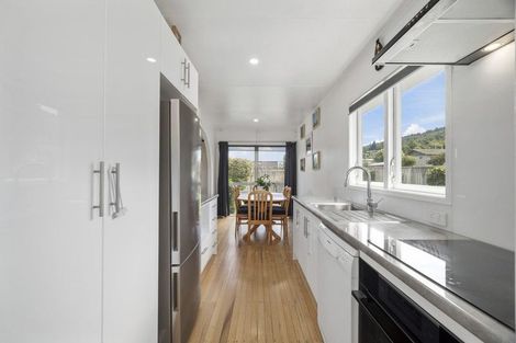 Photo of property in 6 Gem Street, Pukehangi, Rotorua, 3015