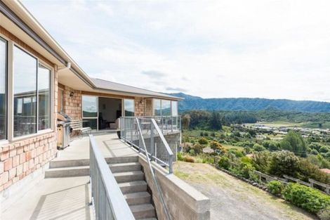 Photo of property in 28a Moana View Road, Waikawa, Picton, 7220