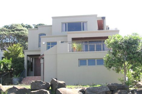 Photo of property in 32a Masterton Road, Rothesay Bay, Auckland, 0630