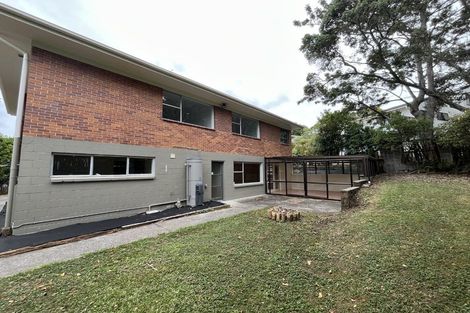 Photo of property in 5 Anchor Place, Beach Haven, Auckland, 0626