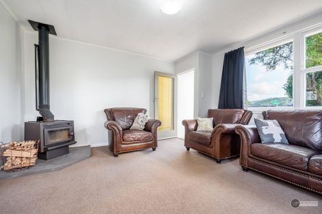 Photo of property in 2/121 Clouston Park Road, Clouston Park, Upper Hutt, 5018