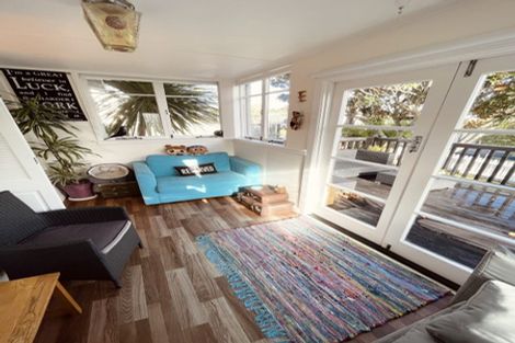 Photo of property in 2/9 Copley Street, New Lynn, Auckland, 0600